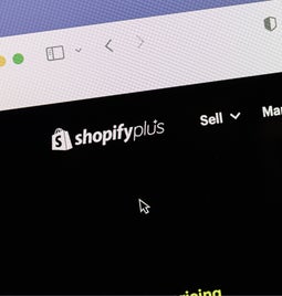 Shopify plus website header